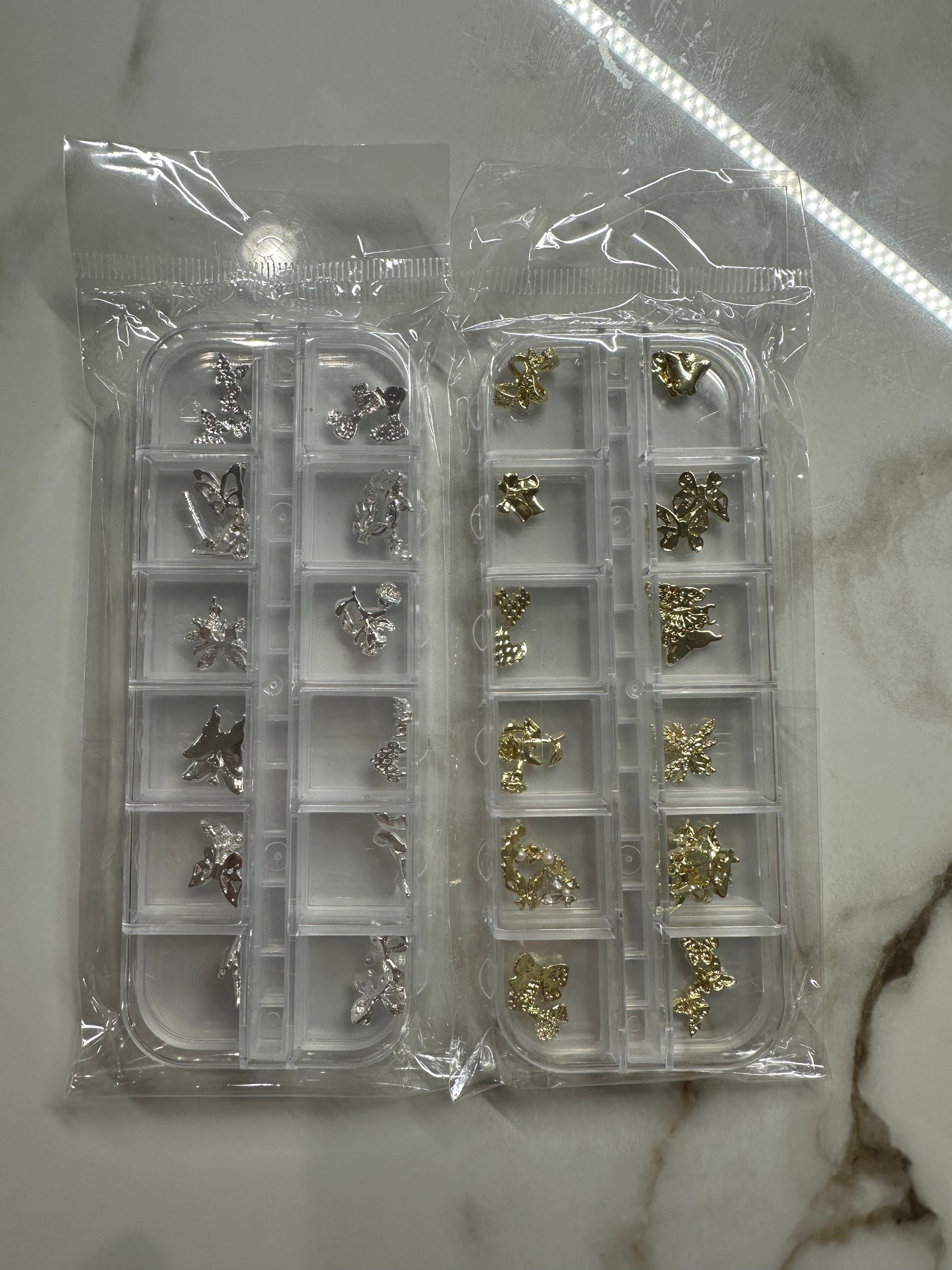 12 Grid Butterfly Charms
