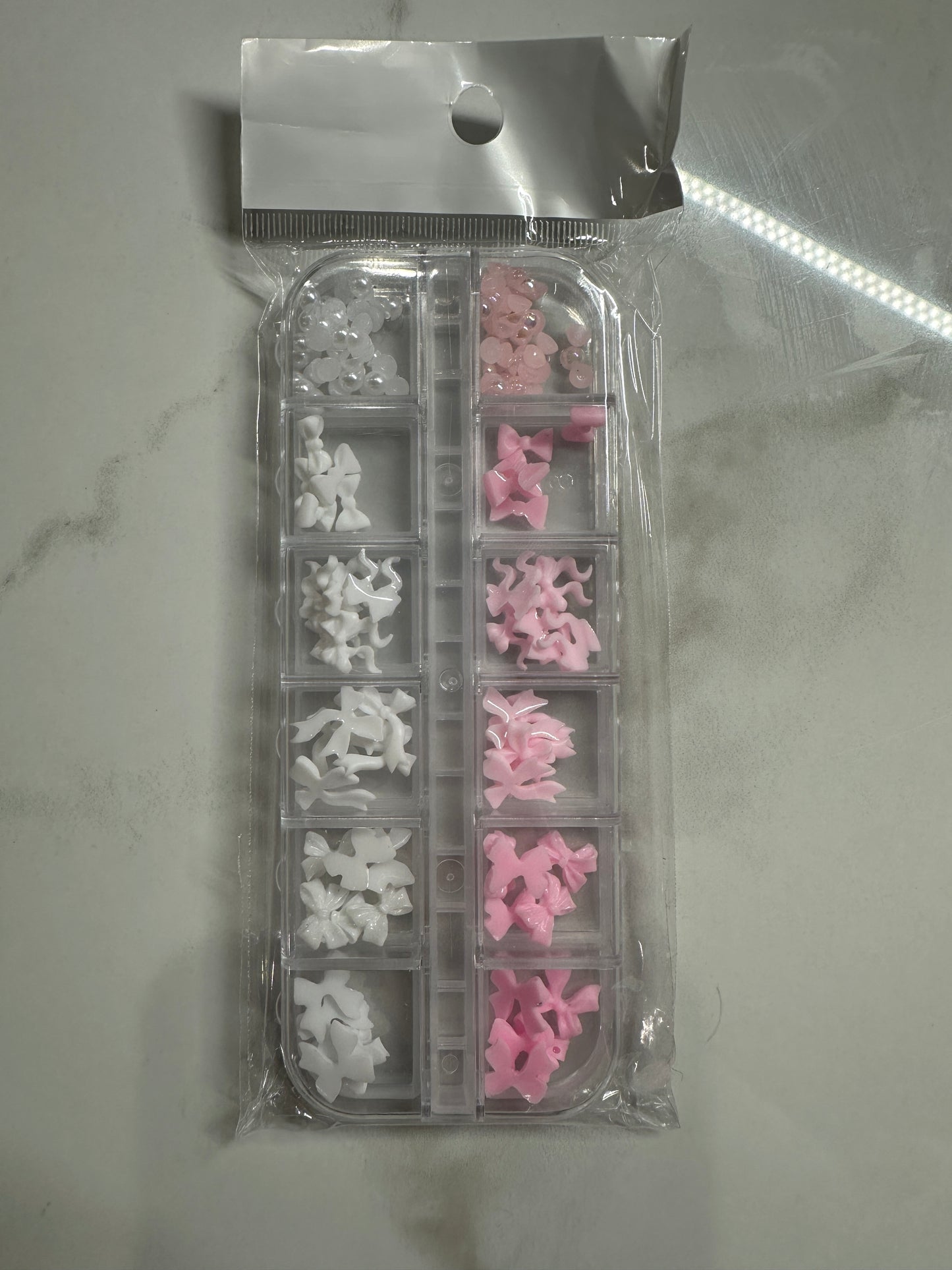 12 Grid Pink and White Bow Charms