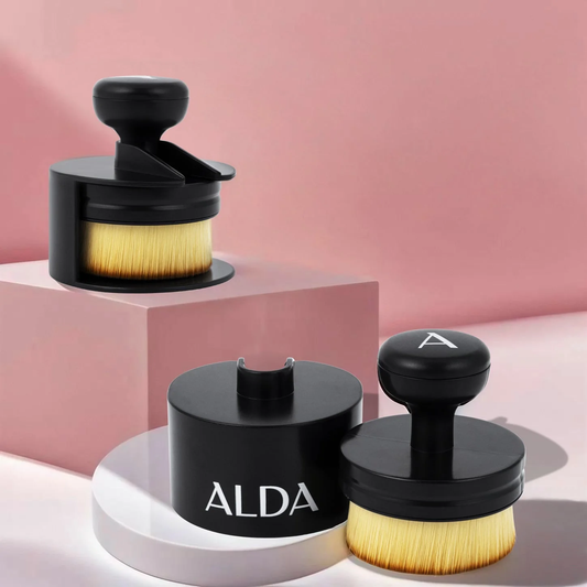 Alda Nail Dust Brush